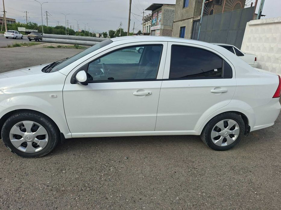 Chevrolet nexia 3