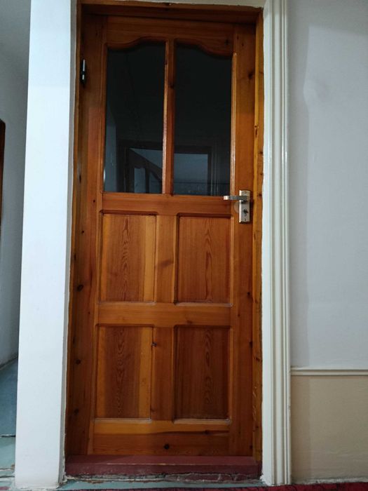 Двери деревянные