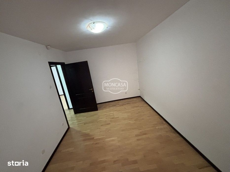 Apartament 3 camere decomadat, strada Primaverii