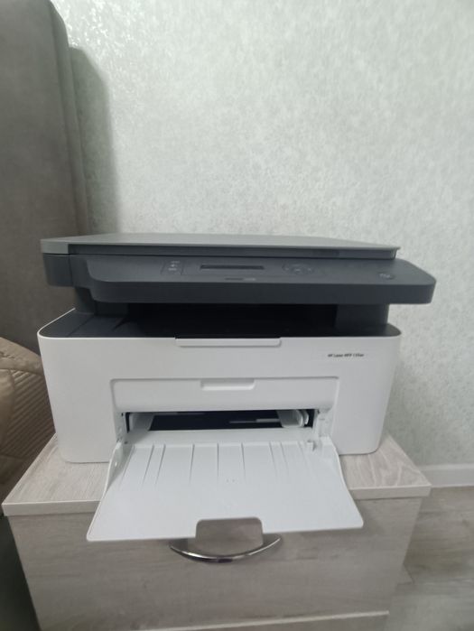 Продам принтер HP