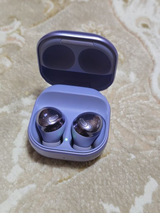 Samsung Ear Buds