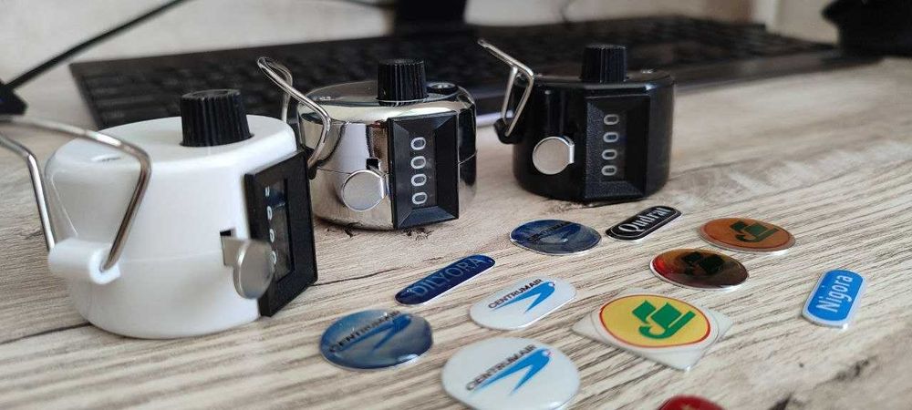 Счетчик механический (кликер) с логотипом и именем