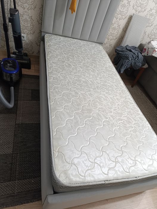 Продам полуторная кровать