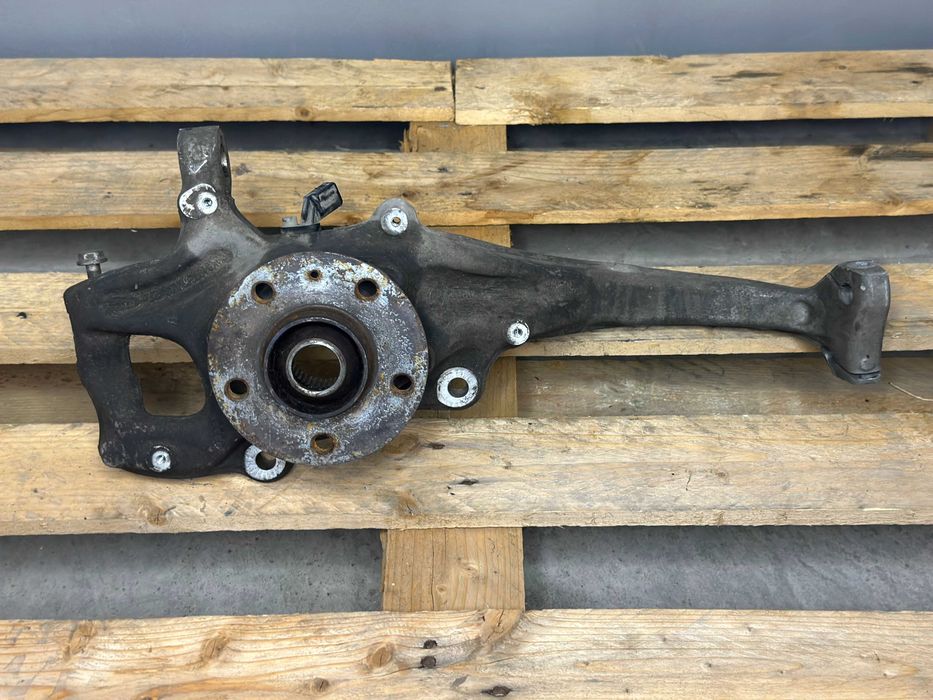 Преден ляв шенкел AUDI A6 A7 4G0407241C