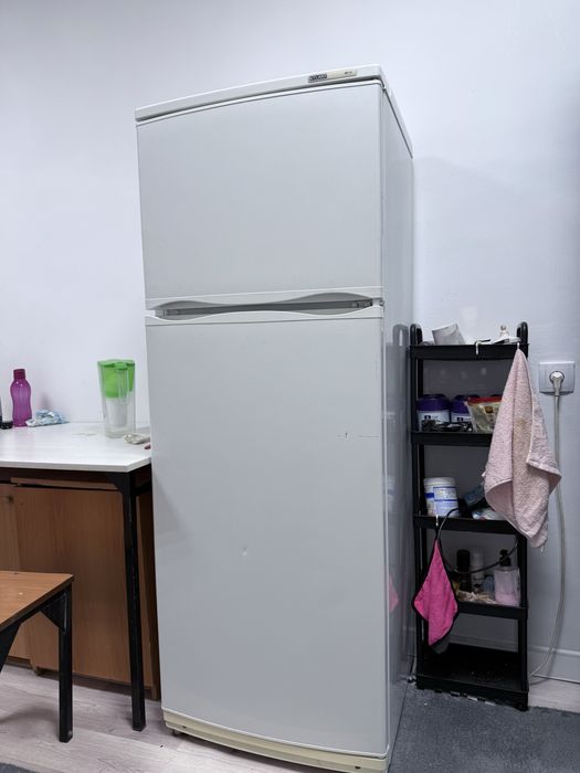 Продаю холодильник