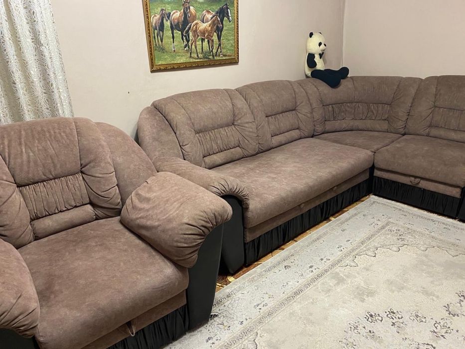 Продам Угловой раскладной диван с креслом