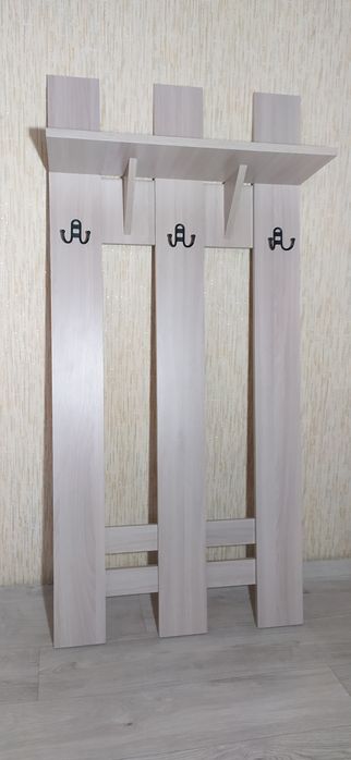 Вешалка в прихожую навесная