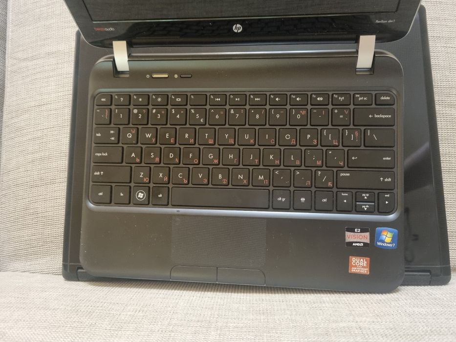 Лаптоп 　HP и Asus