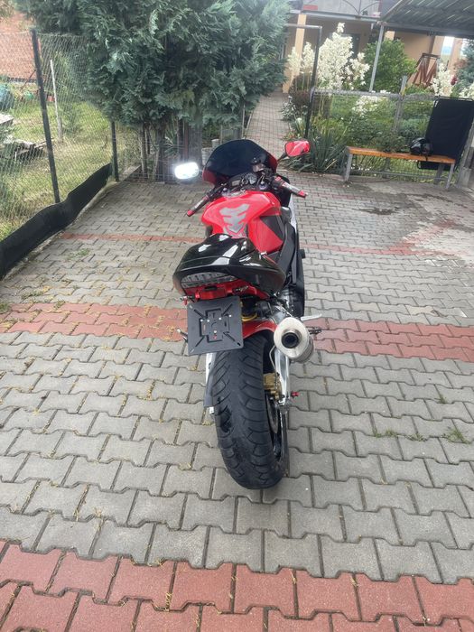 Honda cbr 900rr 954