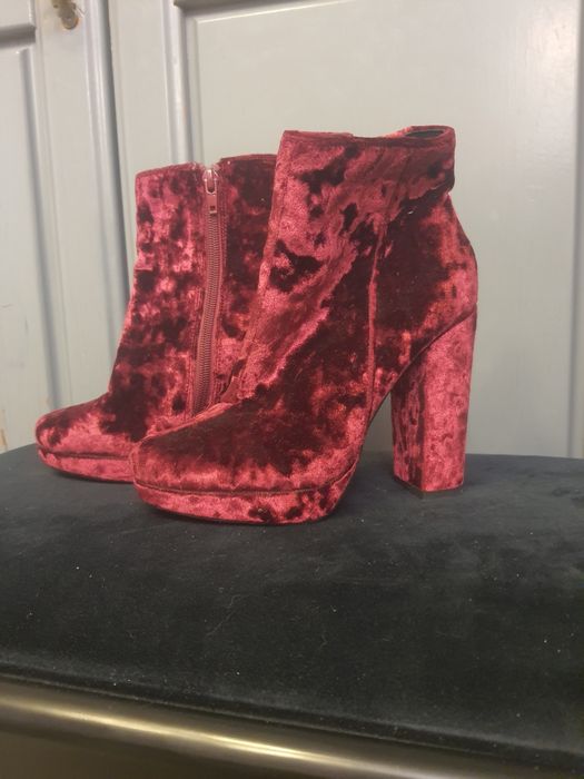 Vand Botine damă din catifea 35