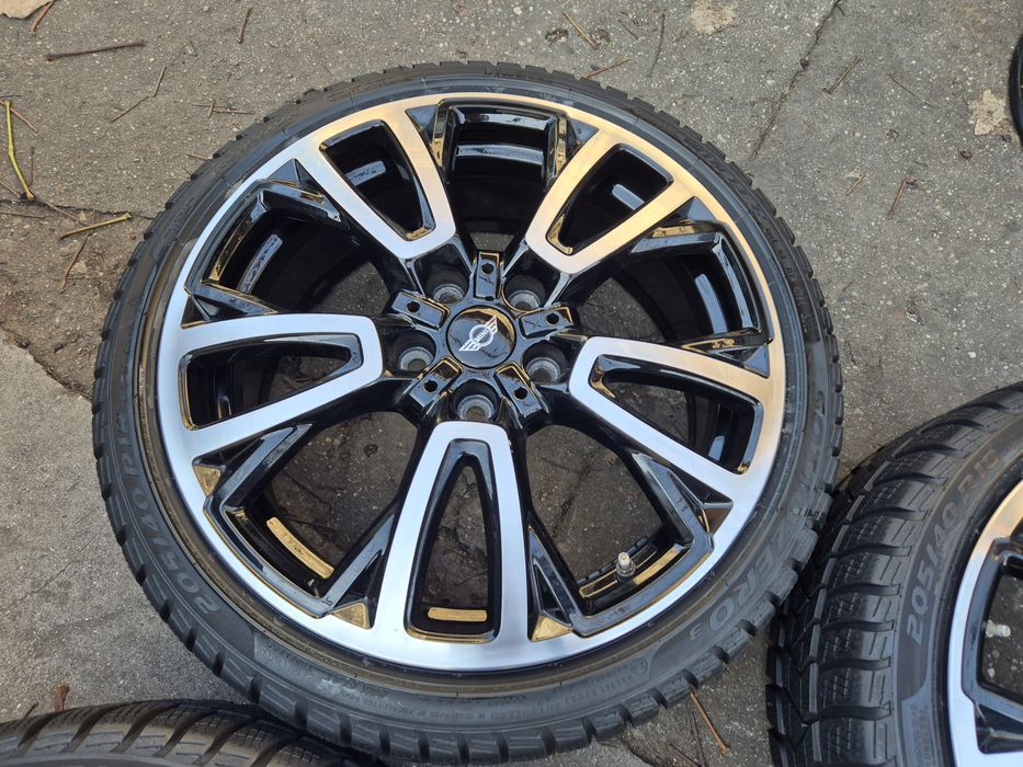 Jante originale Mini Cooper JCW + anvelope Pirelli Runflat 205 40 18