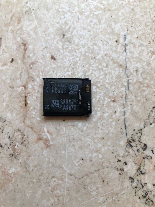 Аккумулятор Apple Watch 4