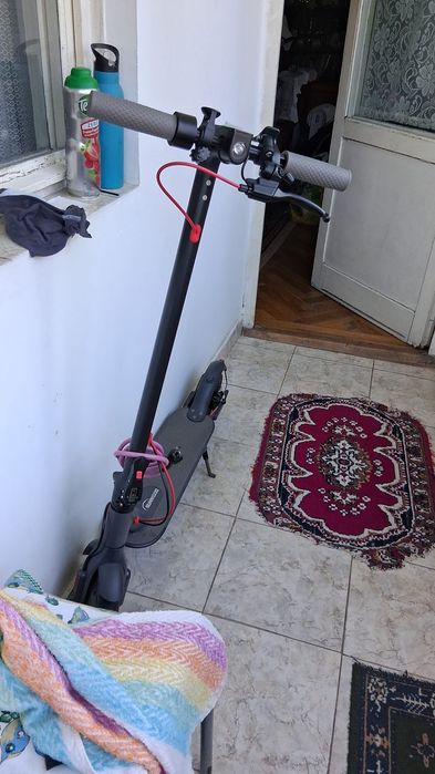Vând trotinetă electrică