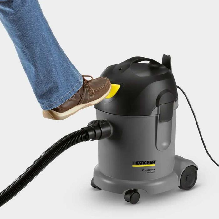 Пылесос Karcher Professional T 14/1 Classic 1600Вт сухой уборки