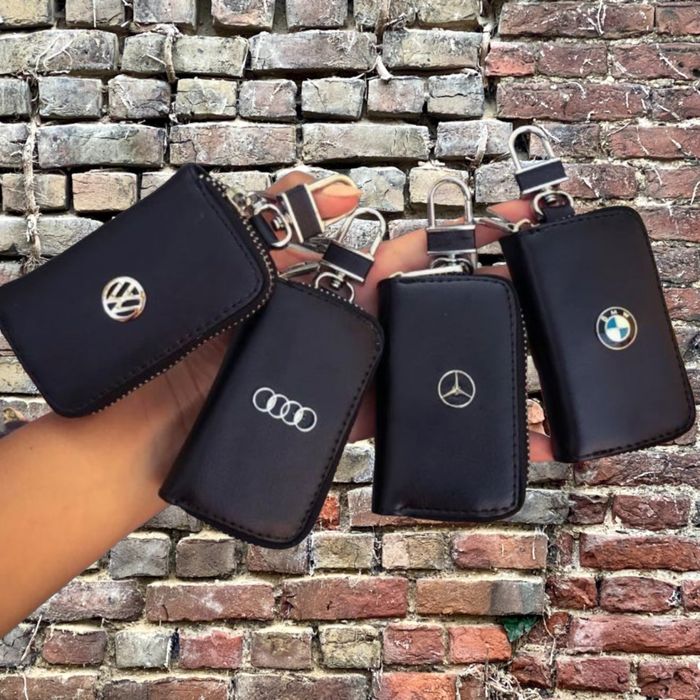 ключодържател за кола в калъф от естествена кожа бмв ауди мерцедес