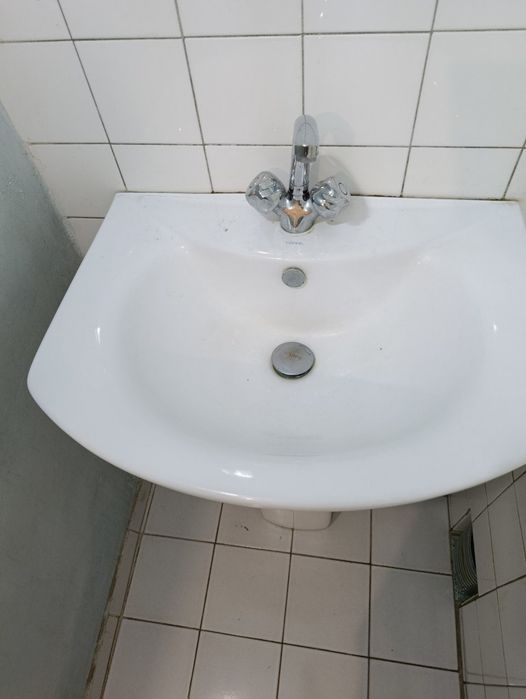 Срочно продам умывальник!