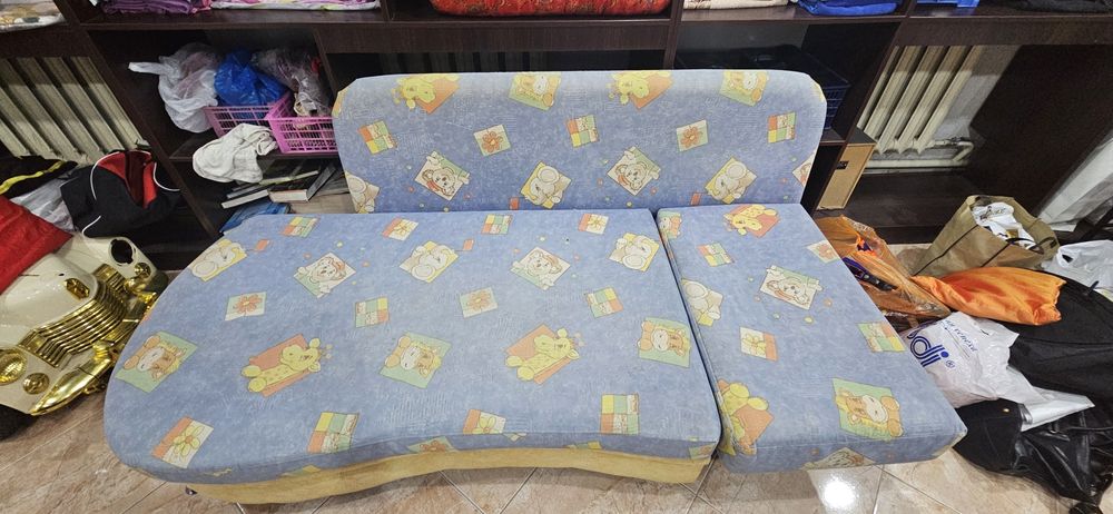 детский диван с рисунками