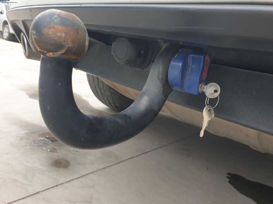 Carlig Cui Remorcare Tractare cu Instalatie Electrica Priza si Cheie Volkswagen Touareg 7P 2011 - 2018 [K8990]