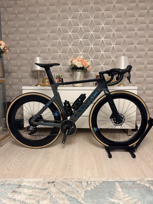 Canyon Aeroad CF SLX 8  AXS