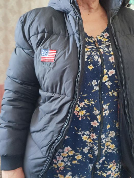 Продам зимнюю куртку