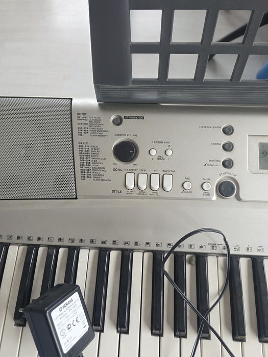 Yamaha синтезатор