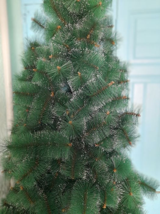 Йолка качетвини  пушисти  2.60.метр