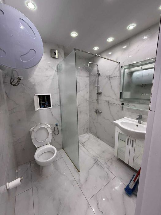 Продава се Двустаен апартамент в София, Връбница 2 - 70 кв.м за 3415 €/кв.м - Снимка #5