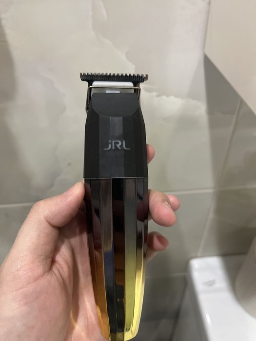 Продам машинку для стрижки волос