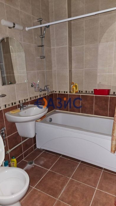 Продава се Двустаен апартамент в к.к. Слънчев бряг - 67 кв.м за 540 €/кв.м - Снимка #5