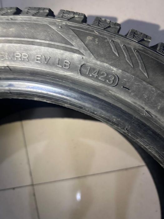 Продам зимнию резину