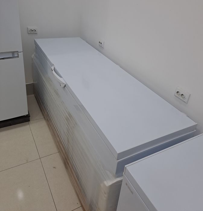 Морозильник UGUR UDD600BK