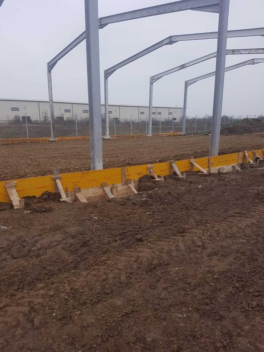 Vand hala completa sau structura metalica 20m x 35m