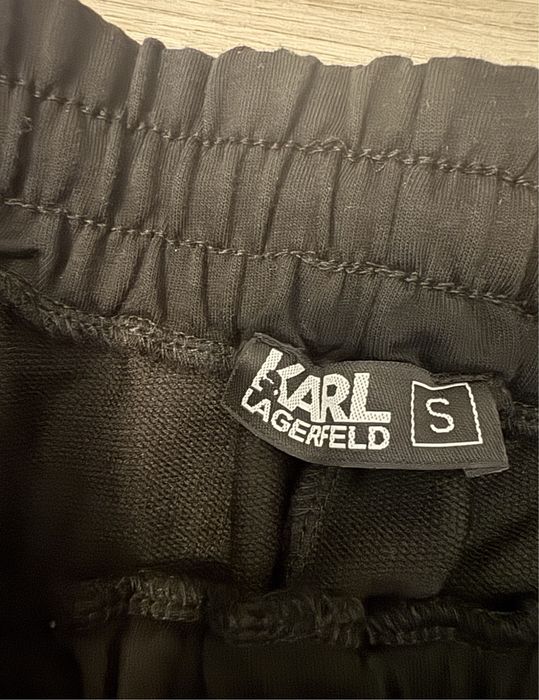 Спортно долнище Karl Lag*erfeld