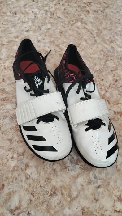 Продам шиповки ADIZERO