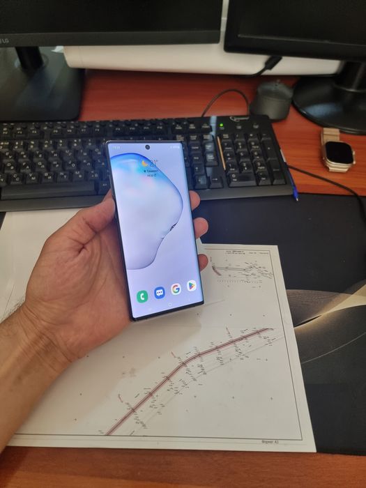 Samsung note 10+ 5G 12/512gb ideal ochilmagan usta kurmagan aybi yuq t