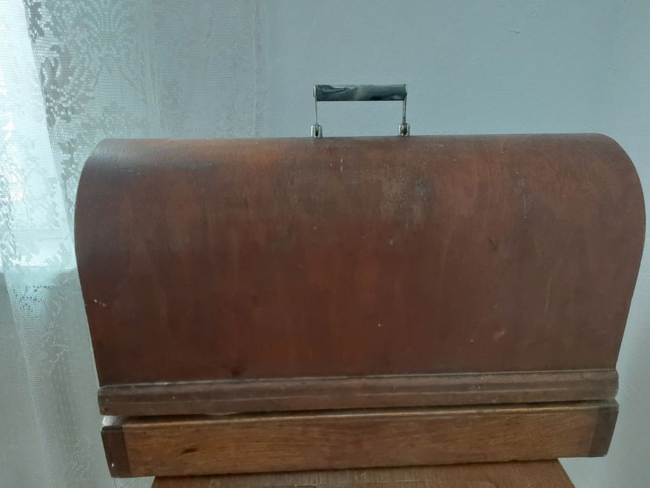 Masina de cusut UNION , made URSS