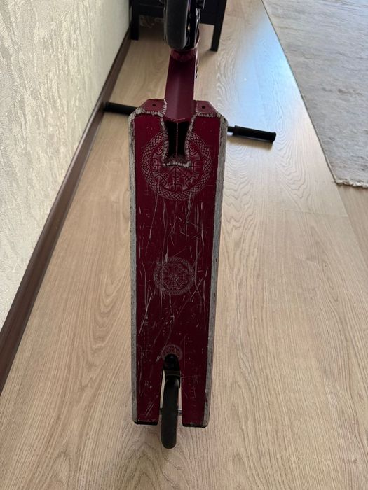 Трюковой самокат Chilli Pro Scooter — в хорошем состояни