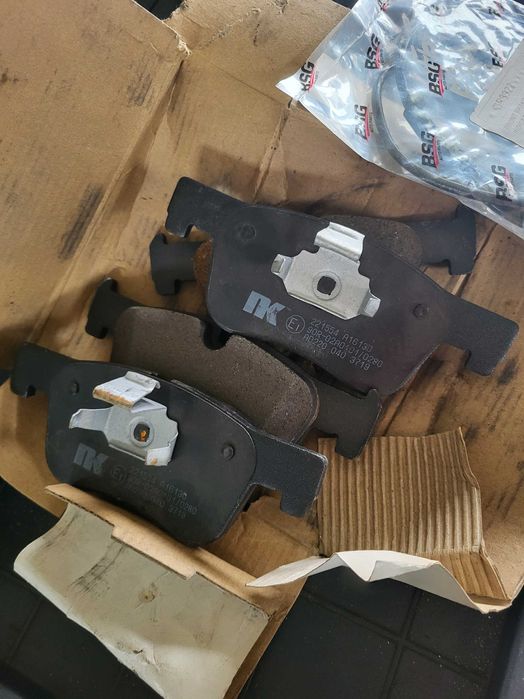 Placute frane fata cu senzor bmw f30,f31,f34,f36,f20