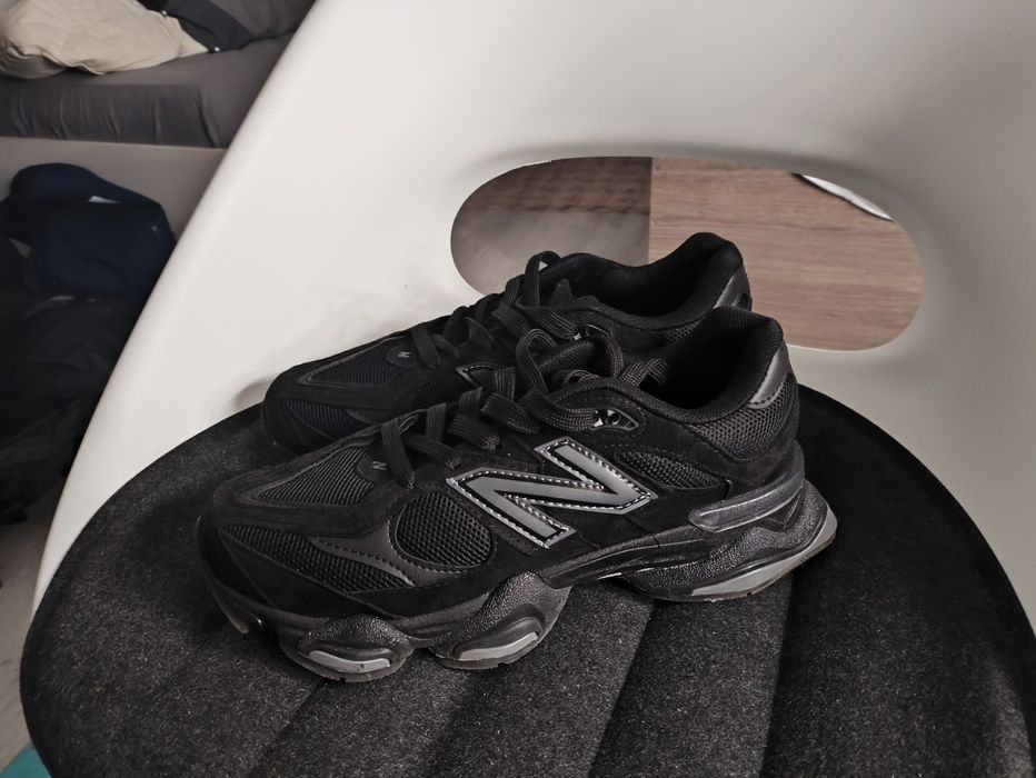 New Balance Сникърси '9060' в черно