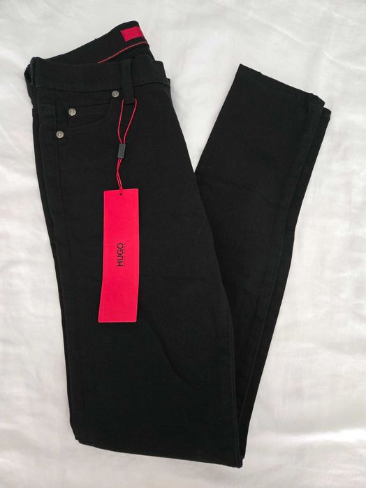 HUGO Skinny Fit Дънки в Черен Деним