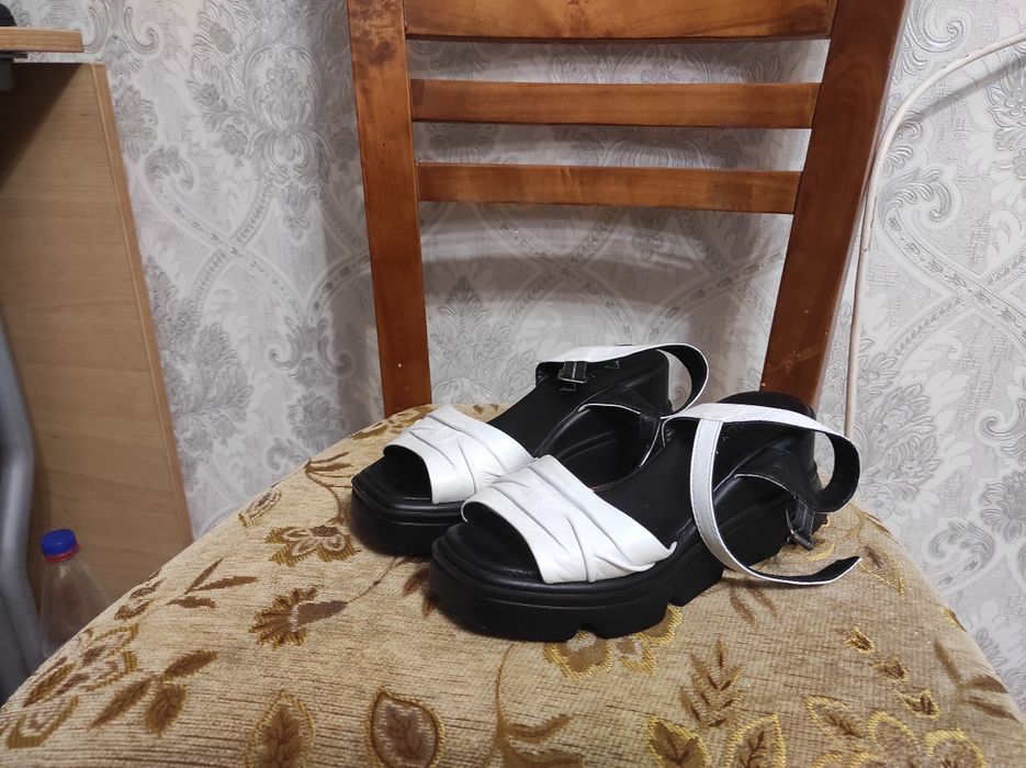 Женская летняя обувь