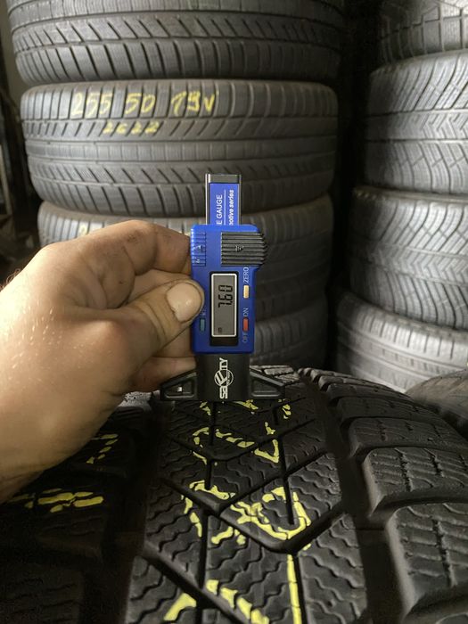 Anvelope iarna 235/50/19 Pirelli Sottozero 3 235 50 19 R19