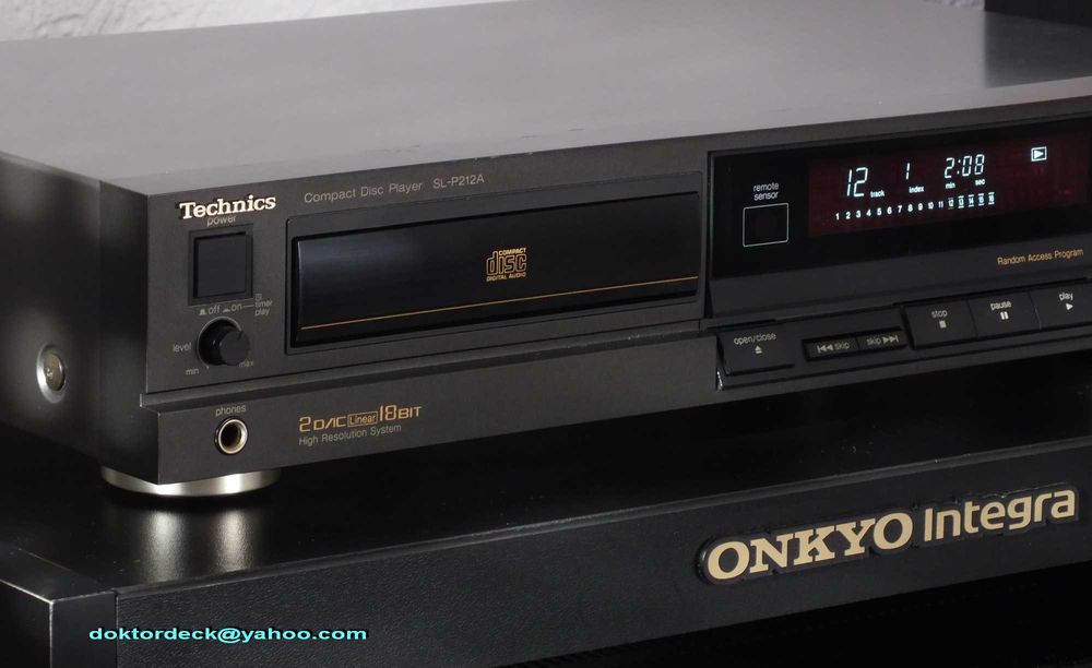 cd-player Technics SL-P212A cu tel originala si manual
