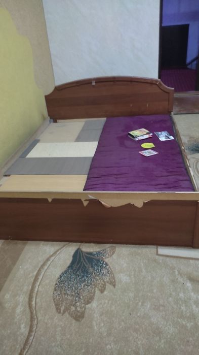 Shu rasmdagi hammasi sotiladi