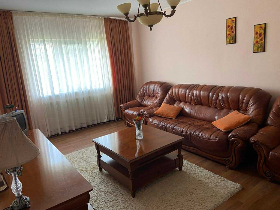 Inchiriez apartament 3 camere
