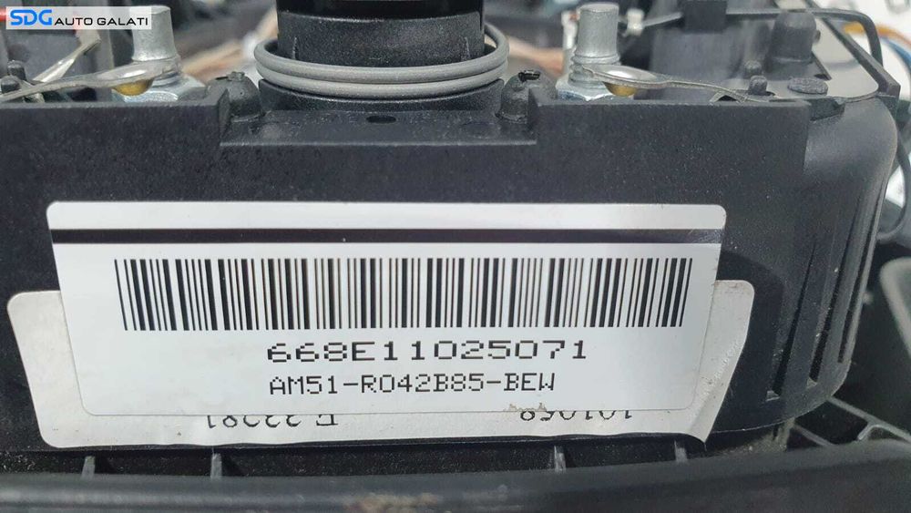 Airbag Volan Cu Comenzi Exfoliat Ford Kuga 2 2012 - 2018 Cod AM51-R042885-BEN AM5T-14K147-AA AM5T-14K147-BA [L6188]