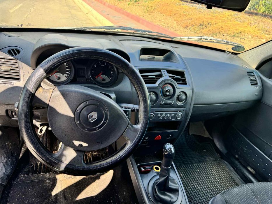 RENAULT Megane 2004 — imagine 2