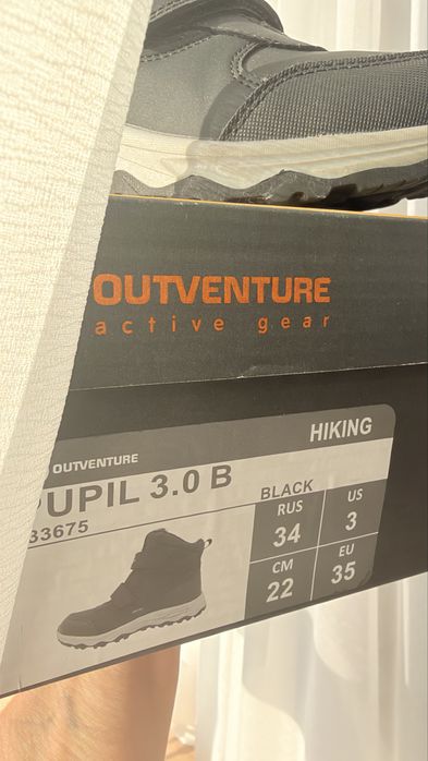 Продам ботинки детские утепленные Outventure