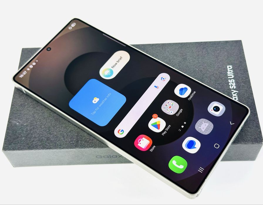 НОВ! Samsung Galaxy S25 Ultra 5G 256GB 12RAM Gray Гаранция!