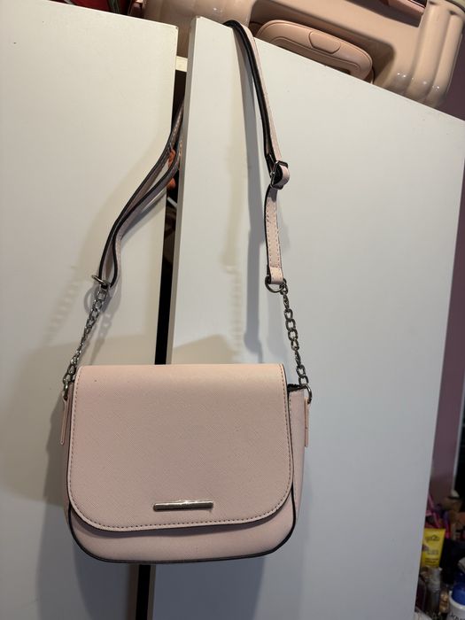 Чисто нова розова дамска чанта с дълг дръжка